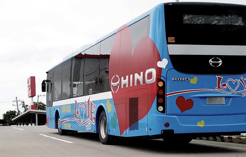 Hino Love Bus exterior